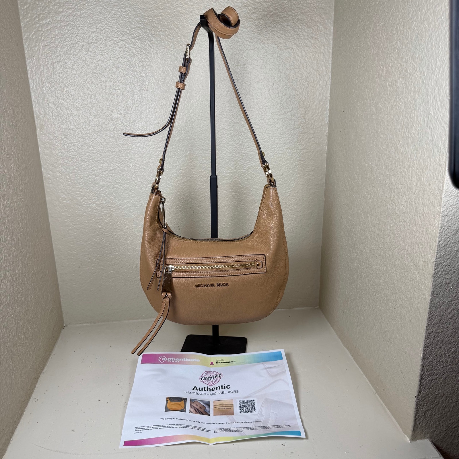 Michael Kors Rhea Medium Zip Hobo Brown Pebbled Leather Gold Hardware Euc Coa